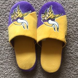 Men’s vikings slippers